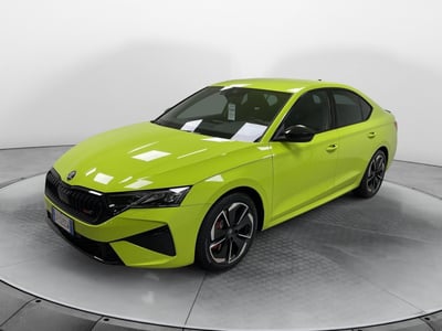 Skoda Octavia 2.0 tsi RS 265cv dsg nuova a Carnago