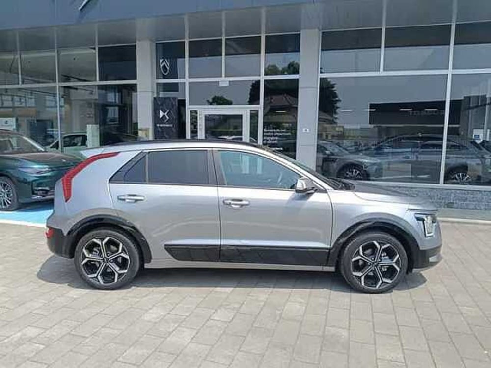 Kia Niro usata a Milano (8)