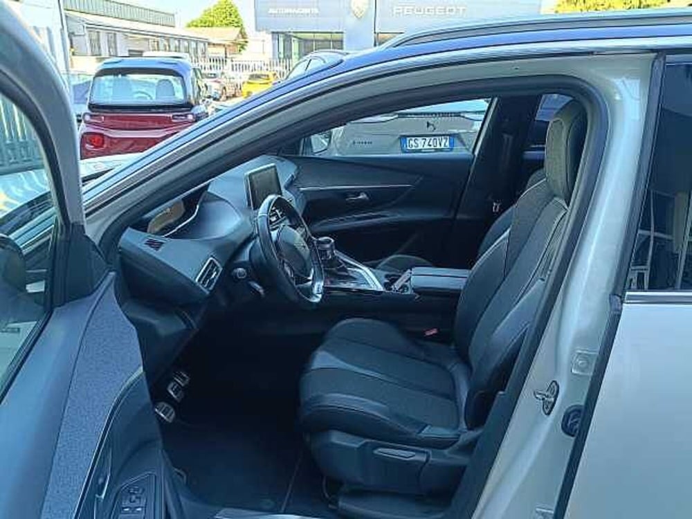 Peugeot 3008 usata a Milano (10)