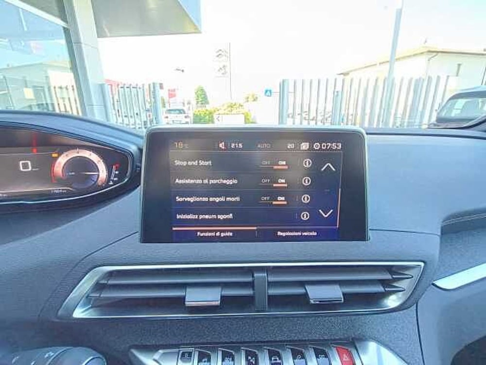 Peugeot 3008 usata a Milano (20)