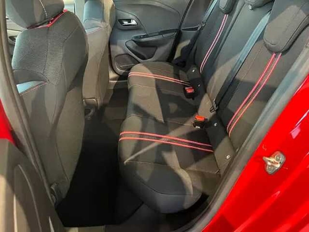 Opel Corsa nuova a Milano (11)