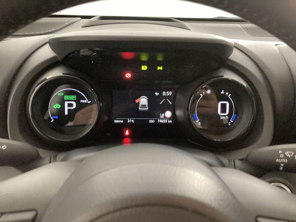 Toyota Yaris usata a Barletta-Andria-Trani (12)