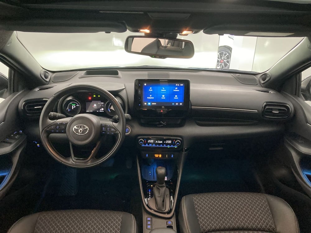 Toyota Yaris usata a Barletta-Andria-Trani (16)