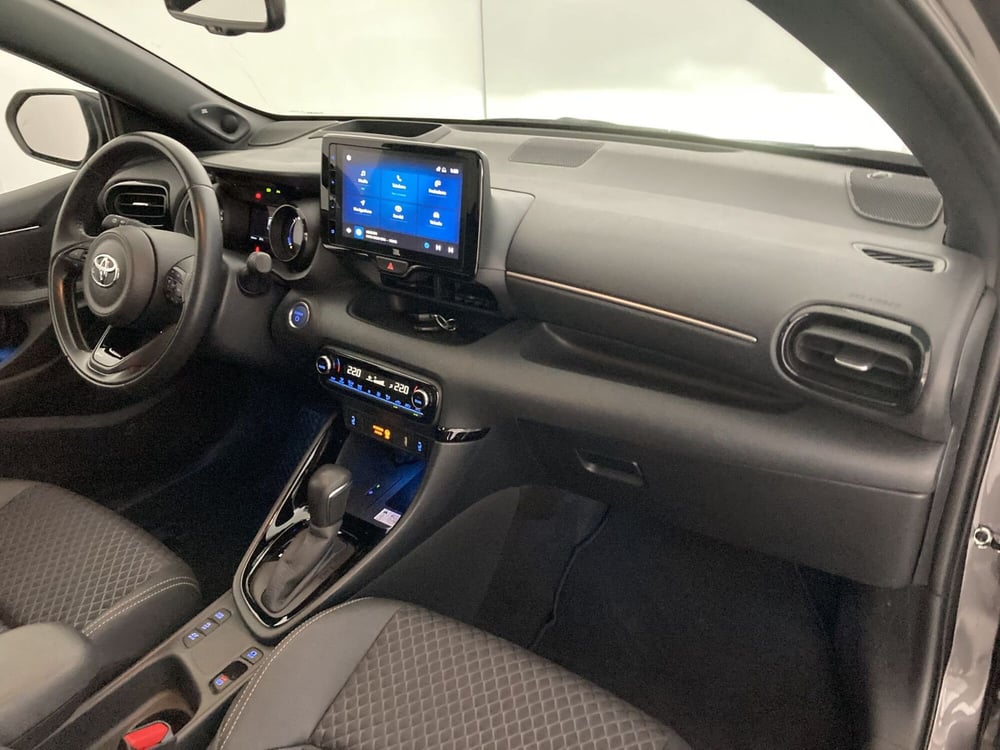 Toyota Yaris usata a Barletta-Andria-Trani (18)