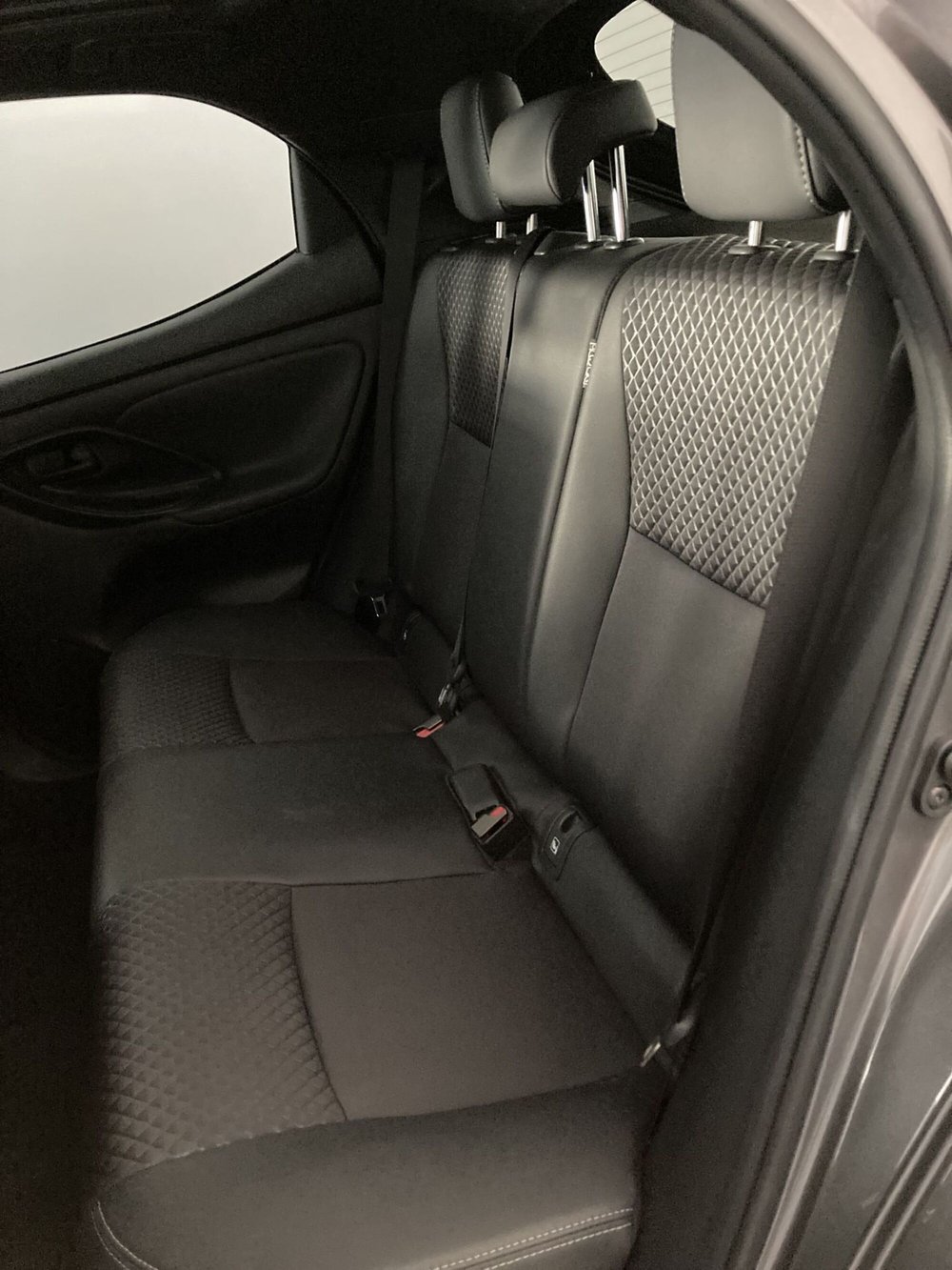 Toyota Yaris usata a Barletta-Andria-Trani (7)
