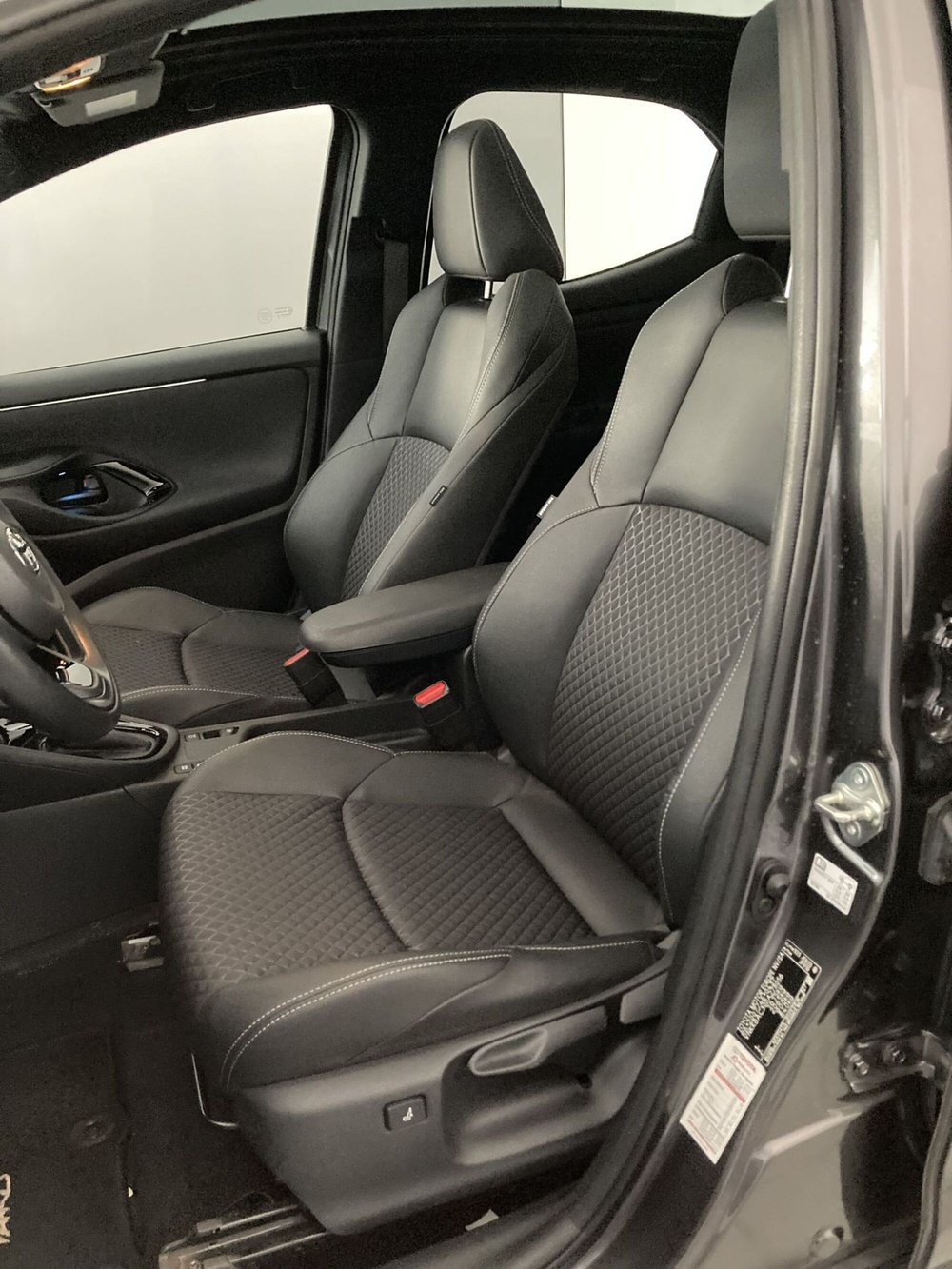 Toyota Yaris usata a Barletta-Andria-Trani (8)