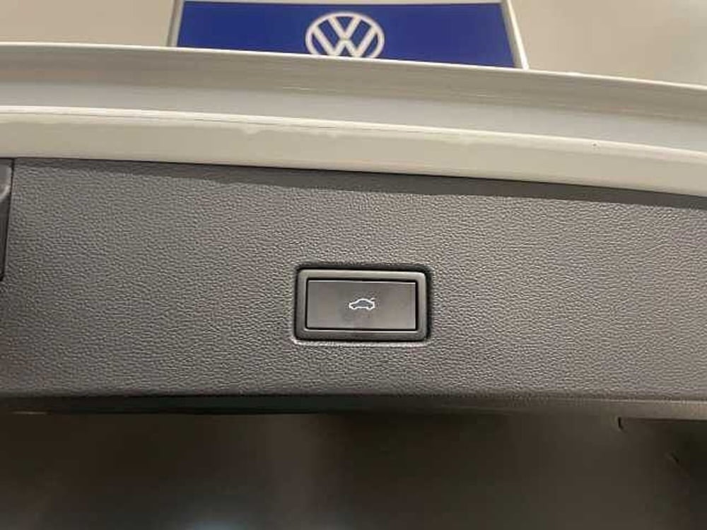 Volkswagen T-Roc usata a Genova (10)