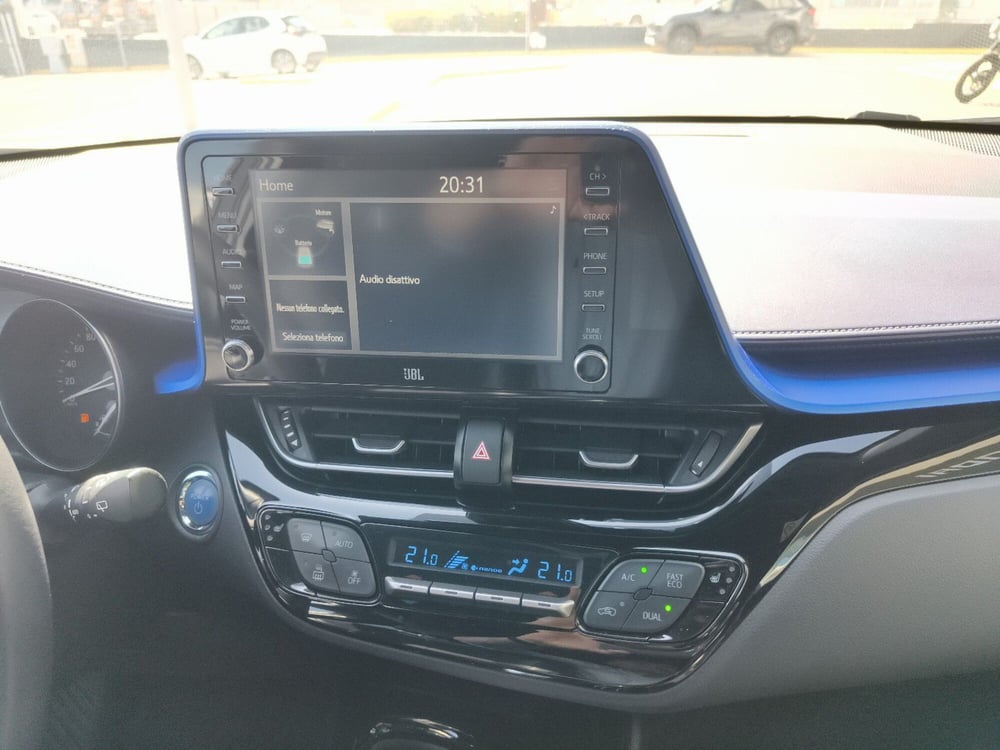 Toyota Toyota C-HR usata a Reggio Calabria (12)