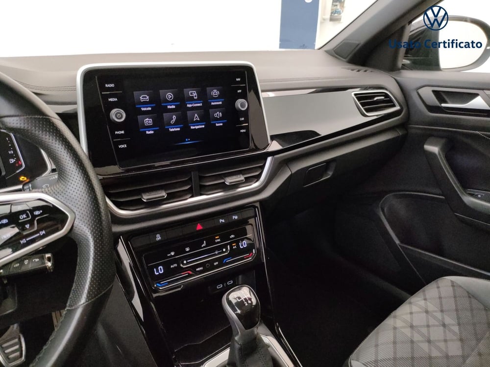 Volkswagen T-Roc usata a Varese (15)