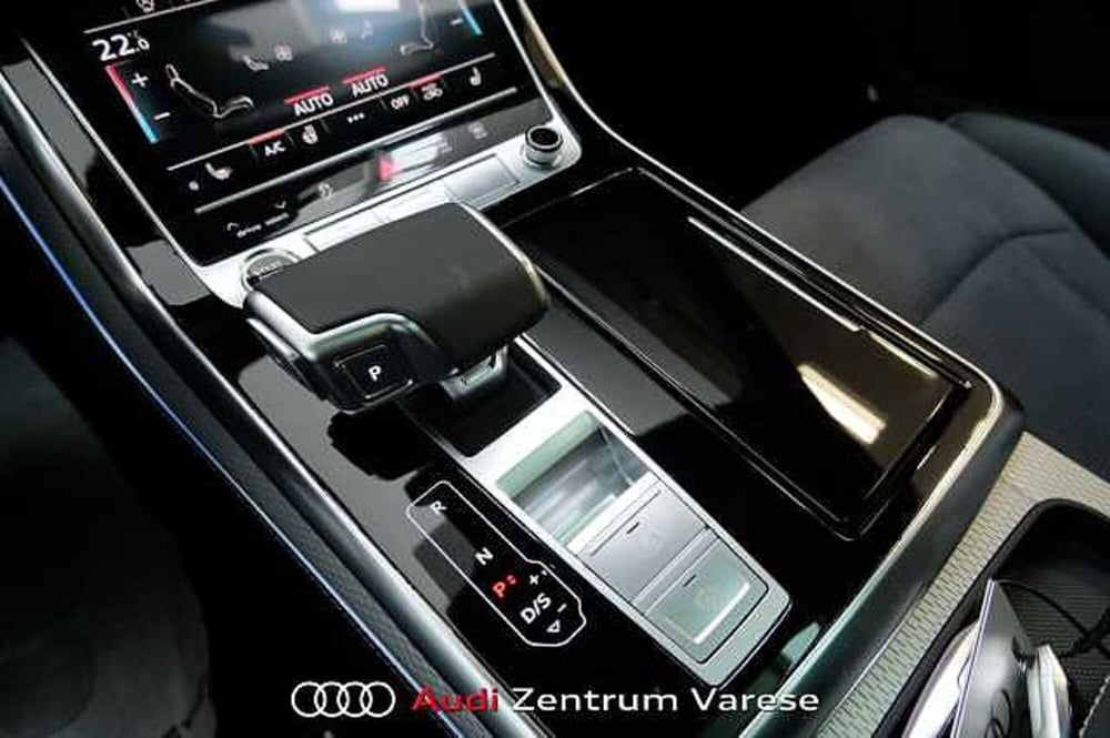 Audi Q8 nuova a Varese (14)