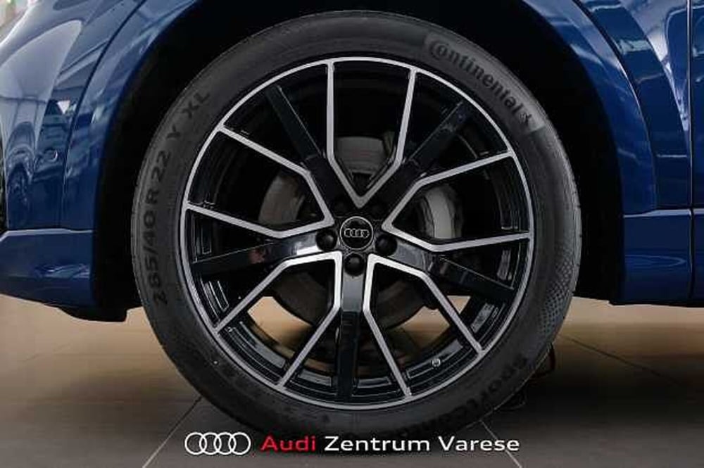 Audi Q8 nuova a Varese (3)