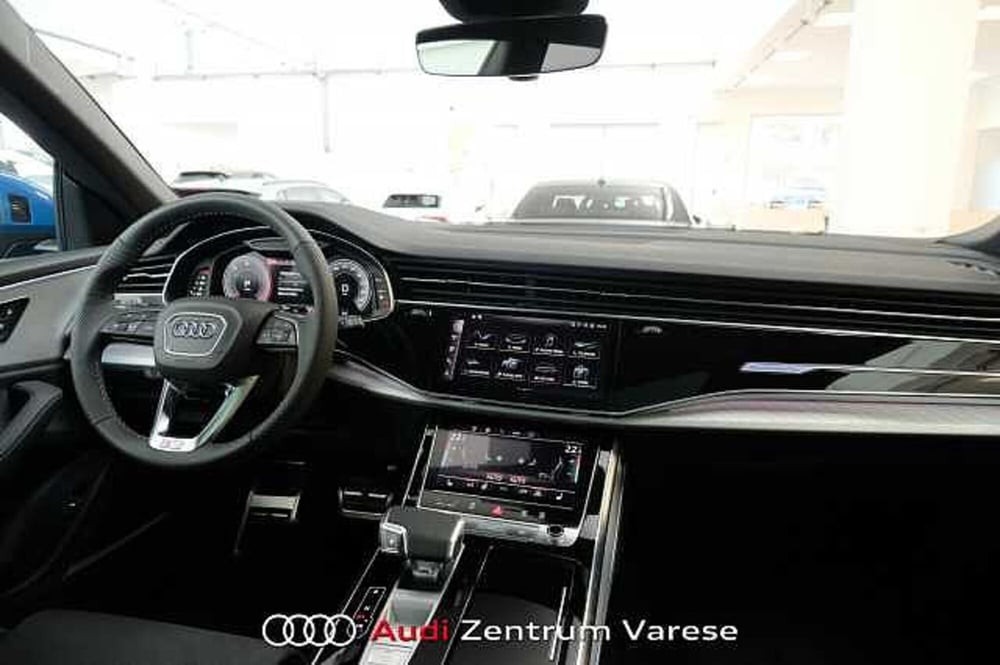 Audi Q8 nuova a Varese (8)