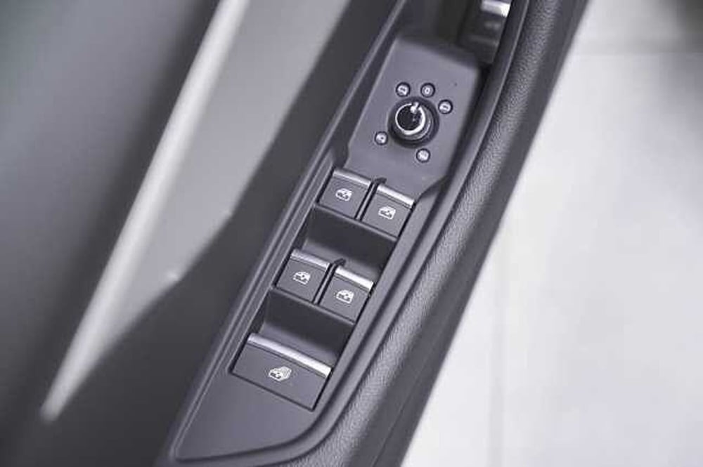 Audi A5 Cabrio usata a Como (17)