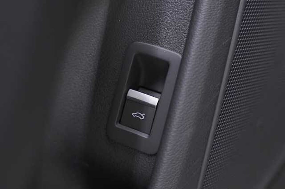 Audi A5 Cabrio usata a Como (18)