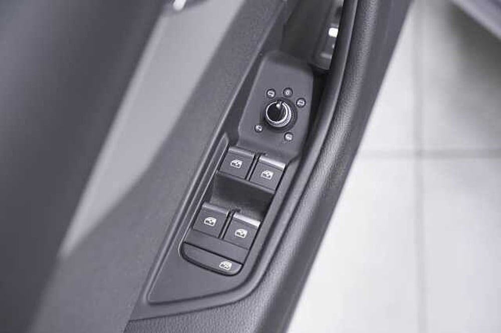 Audi A4 Avant usata a Como (16)