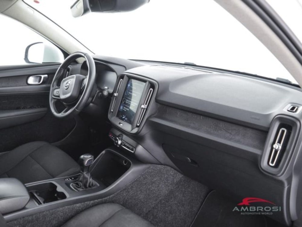 Volvo XC40 usata a Perugia (12)