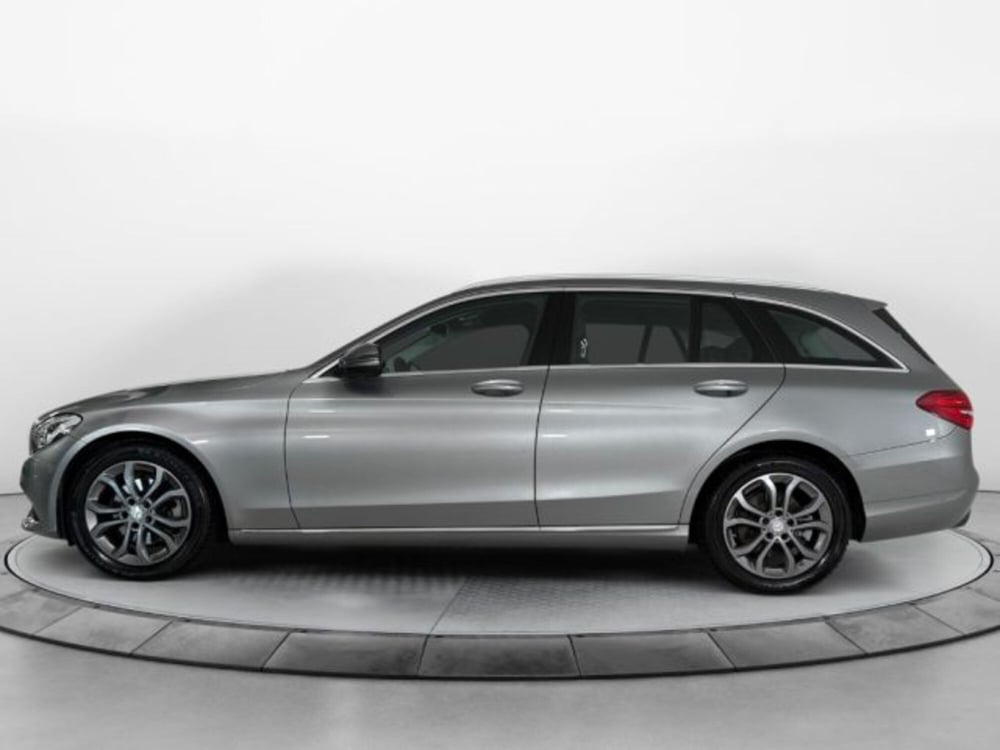 Mercedes-Benz CLS Shooting Brake usata a Modena (3)