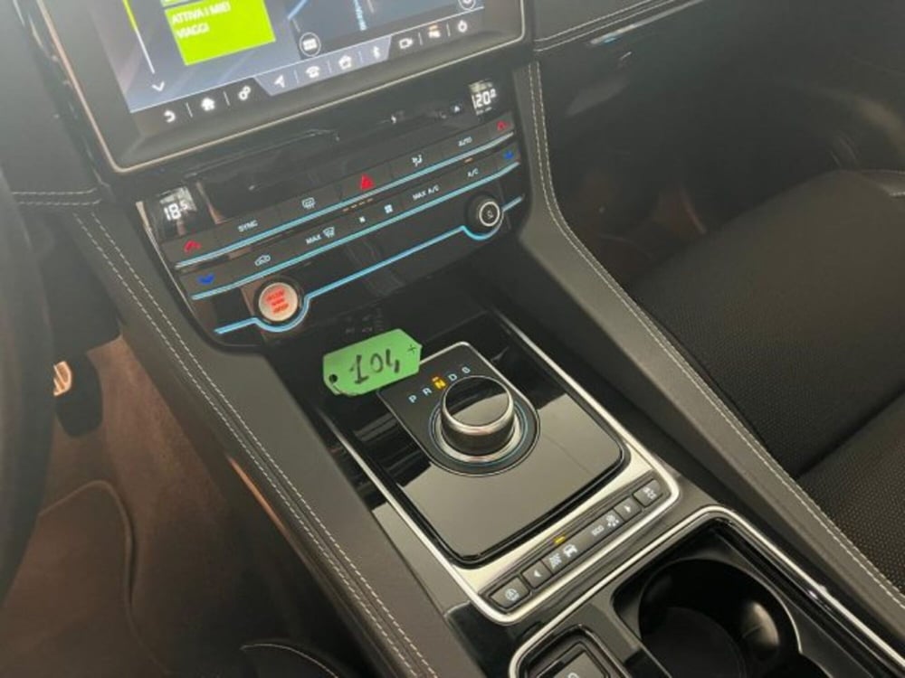 Jaguar F-Pace usata a Trapani (12)