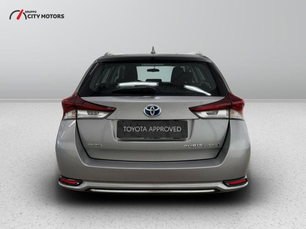 Toyota Corolla Touring Sports usata a Monza e Brianza (5)