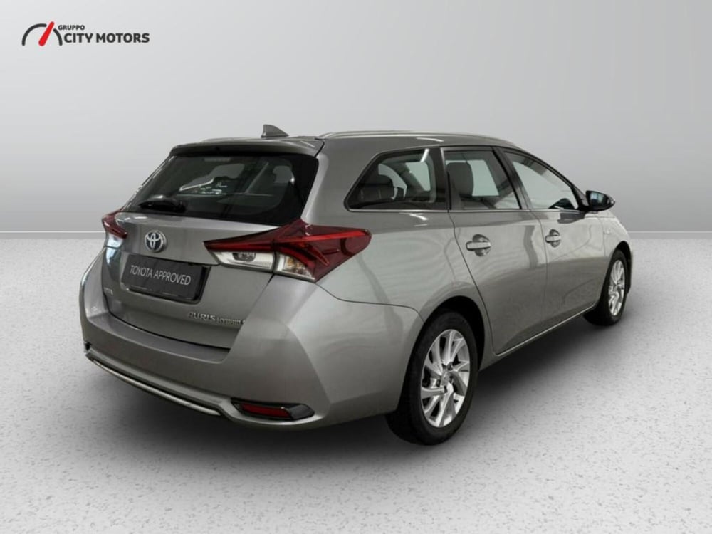 Toyota Corolla Touring Sports usata a Monza e Brianza (6)
