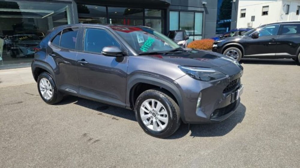 Toyota Yaris Cross usata a Lucca (2)