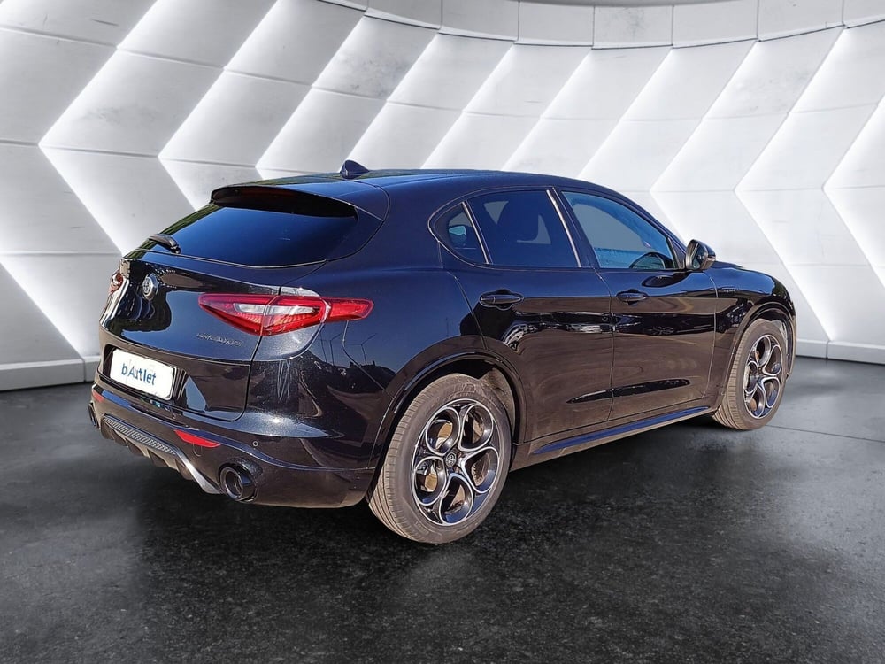 Alfa Romeo Stelvio usata  (4)