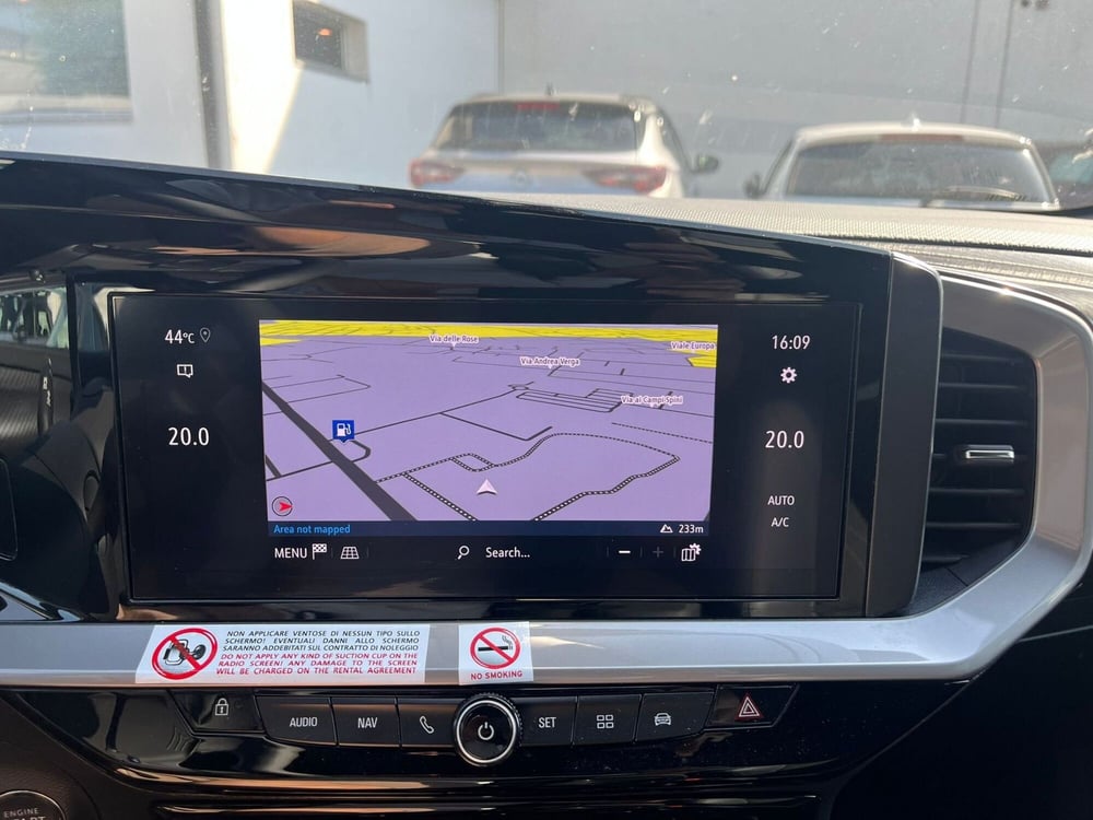 Opel Mokka usata a Milano (17)
