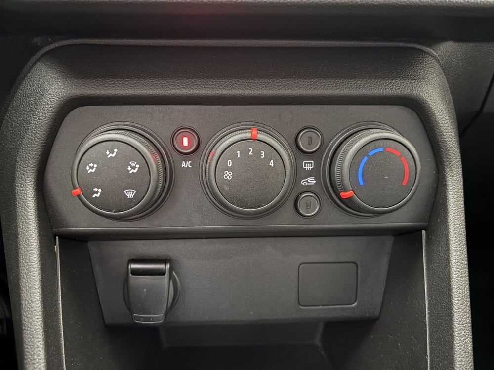 Dacia Sandero usata a Monza e Brianza (11)