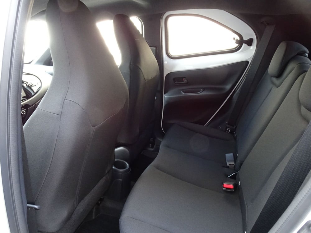 Toyota Aygo X nuova a Treviso (10)