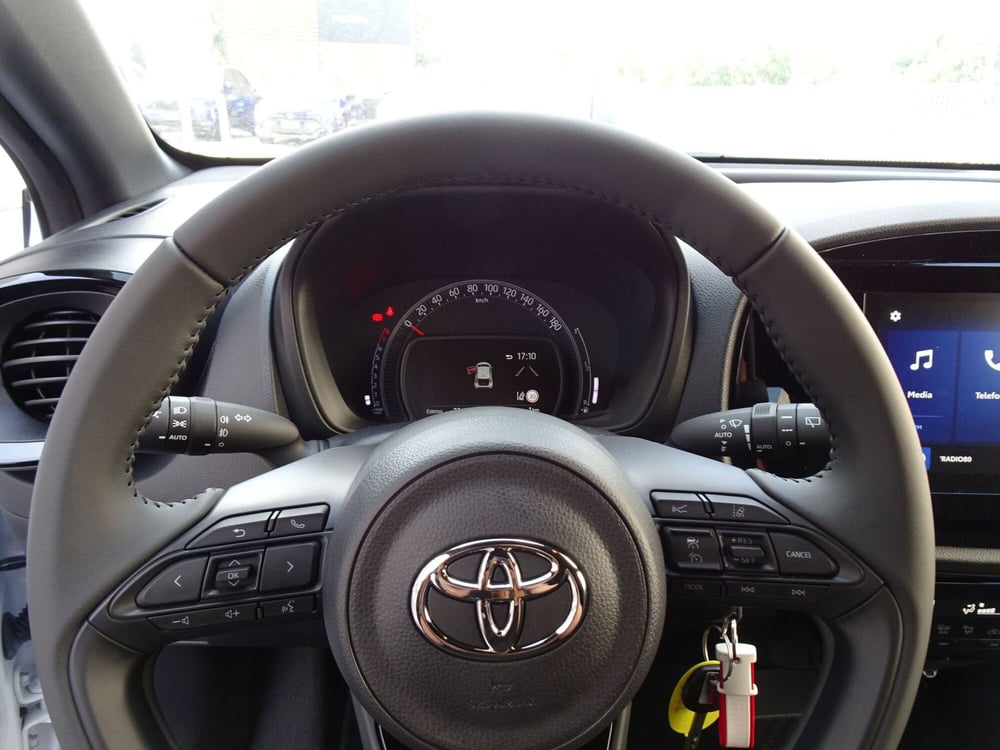 Toyota Aygo X nuova a Treviso (12)