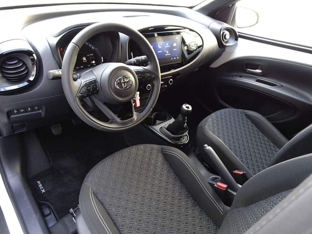 Toyota Aygo X nuova a Treviso (8)