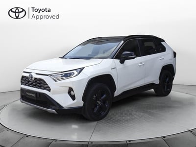Toyota Rav4 HV (218CV) E-CVT 2WD Style del 2021 usata a Montebelluna