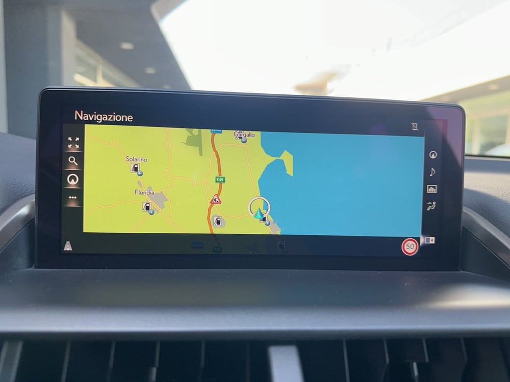 Lexus NX usata a Siracusa (13)