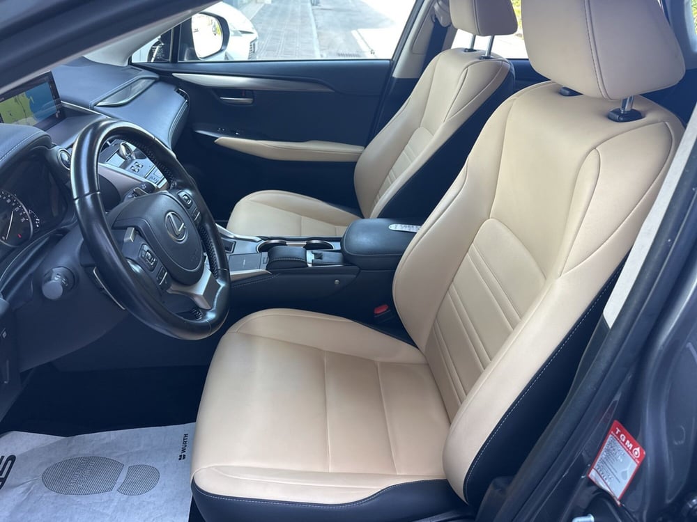 Lexus NX usata a Siracusa (8)