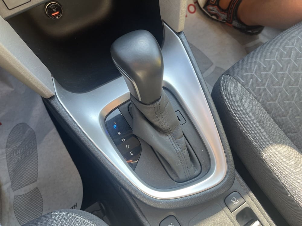 Toyota Yaris Cross usata a Ragusa (16)