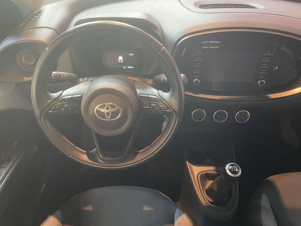 Toyota Aygo X usata a Pistoia (11)