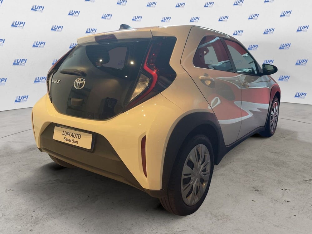 Toyota Aygo X usata a Pistoia (7)