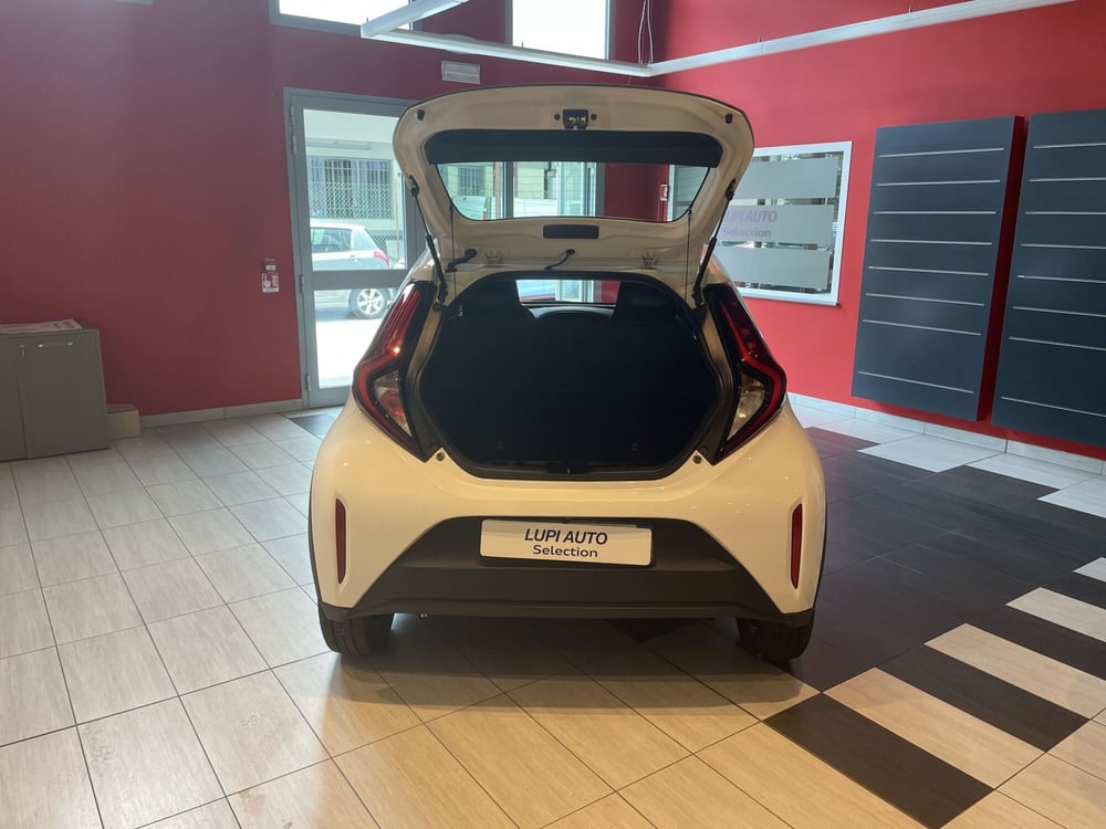 Toyota Aygo X usata a Pistoia (8)