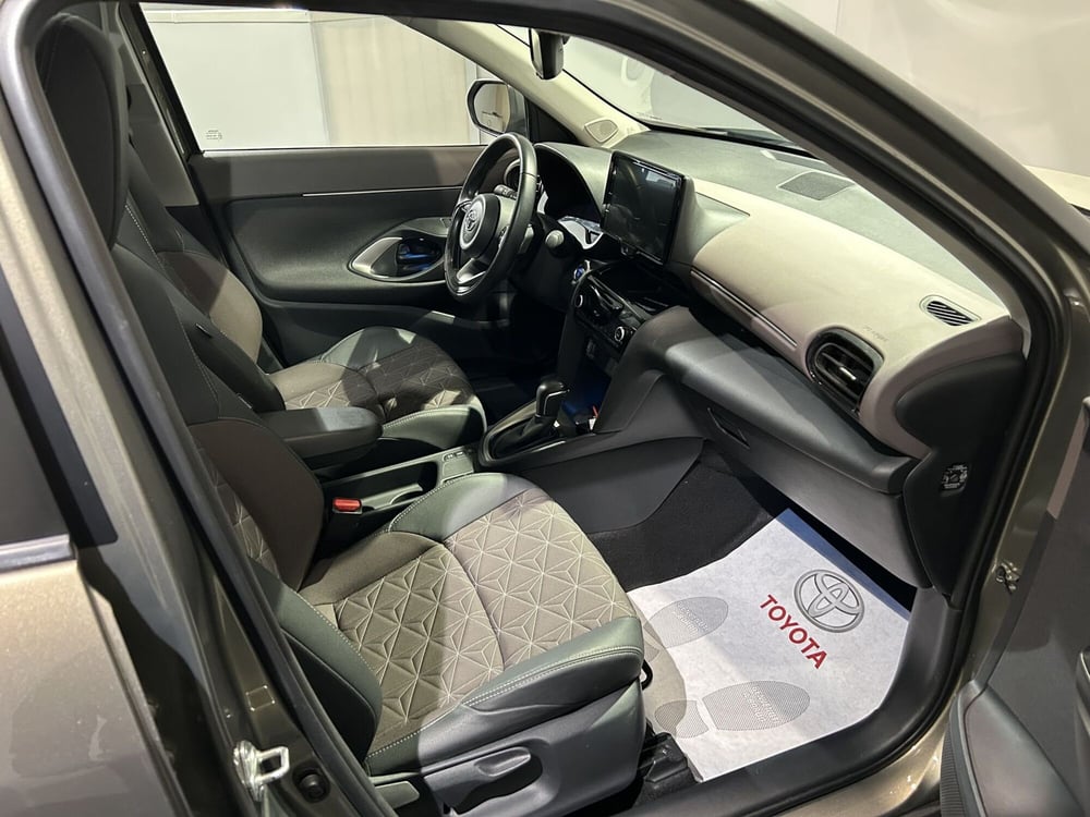 Toyota Yaris Cross usata a Milano (6)