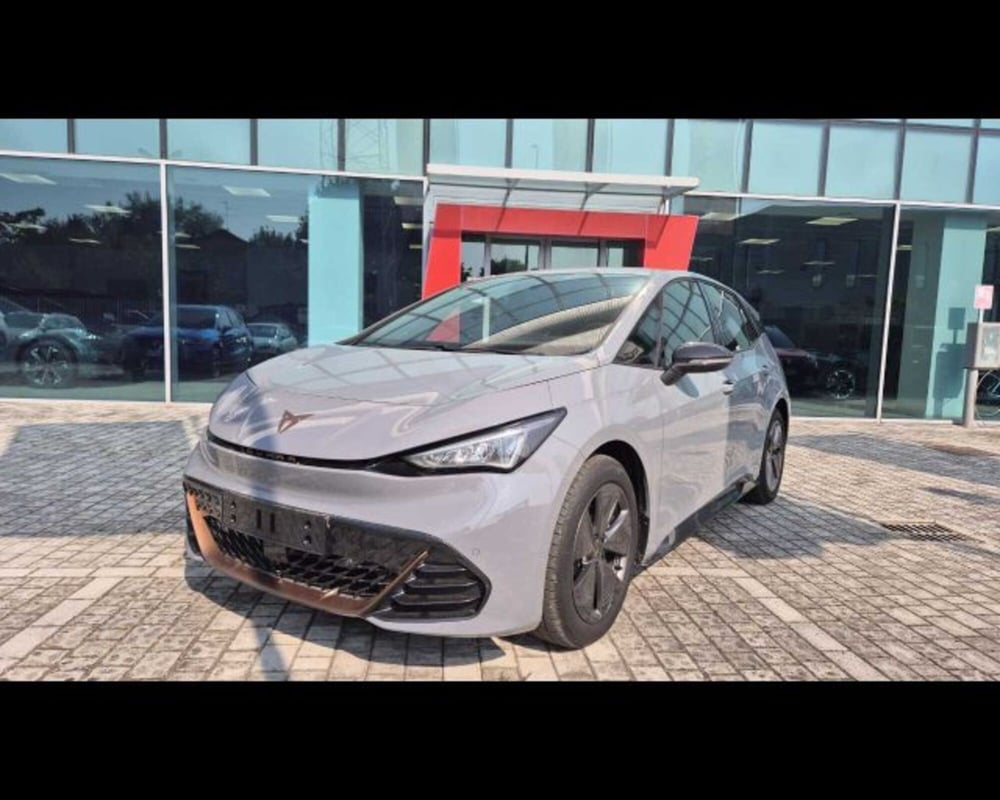 Cupra Born nuova a Bologna (2)
