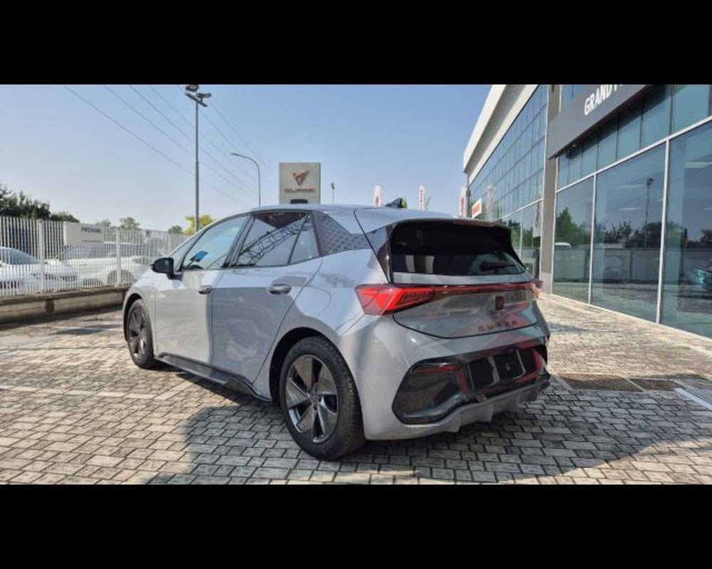 Cupra Born nuova a Bologna (4)