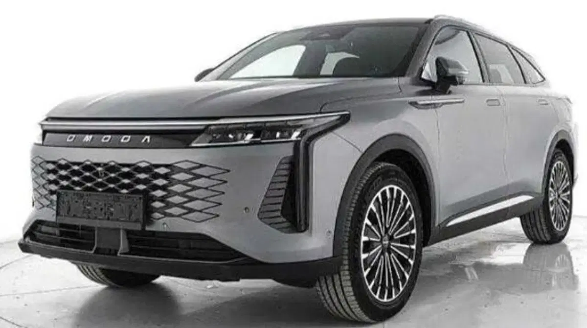 Omoda Omoda 9 SHS-P nuova a Bologna (3)