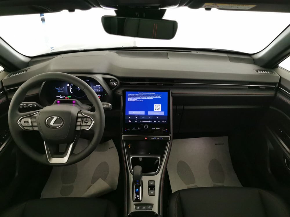 Lexus LBX usata a Roma (8)