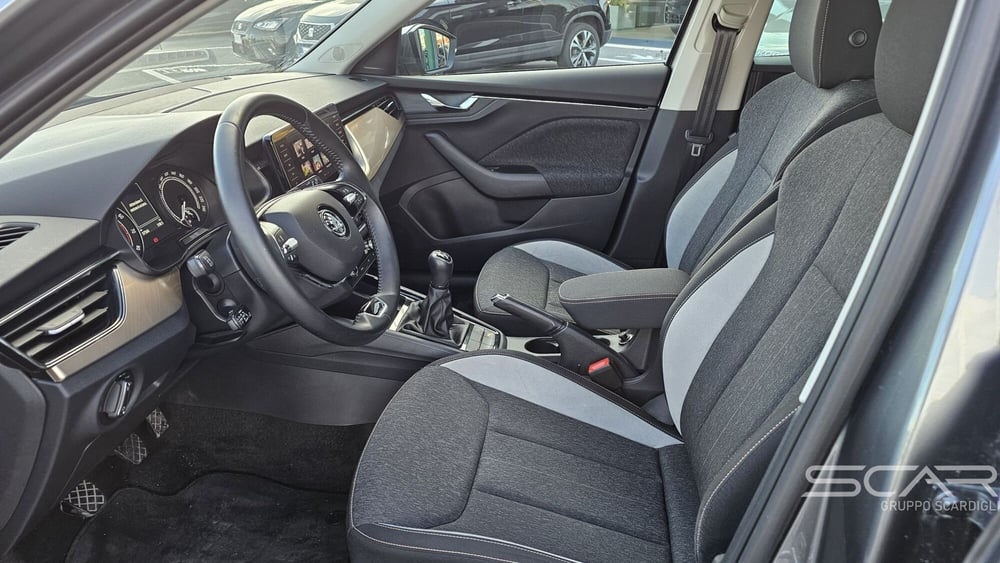 Skoda Kamiq usata a Livorno (15)