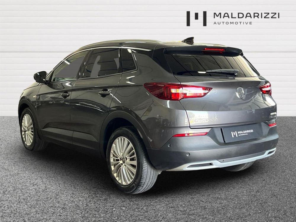Opel Grandland X usata a Bari (4)
