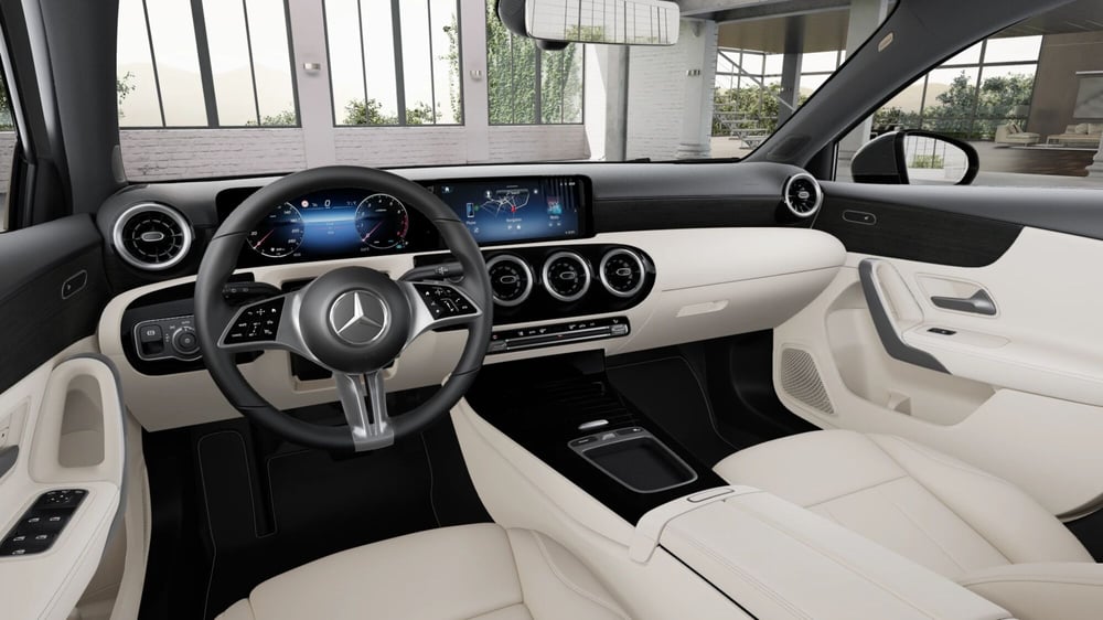 Mercedes-Benz Classe A nuova a Milano (8)
