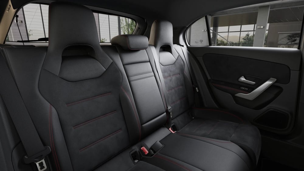 Mercedes-Benz Classe A nuova a Milano (6)