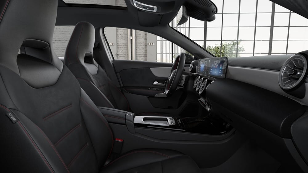Mercedes-Benz Classe A nuova a Milano (7)