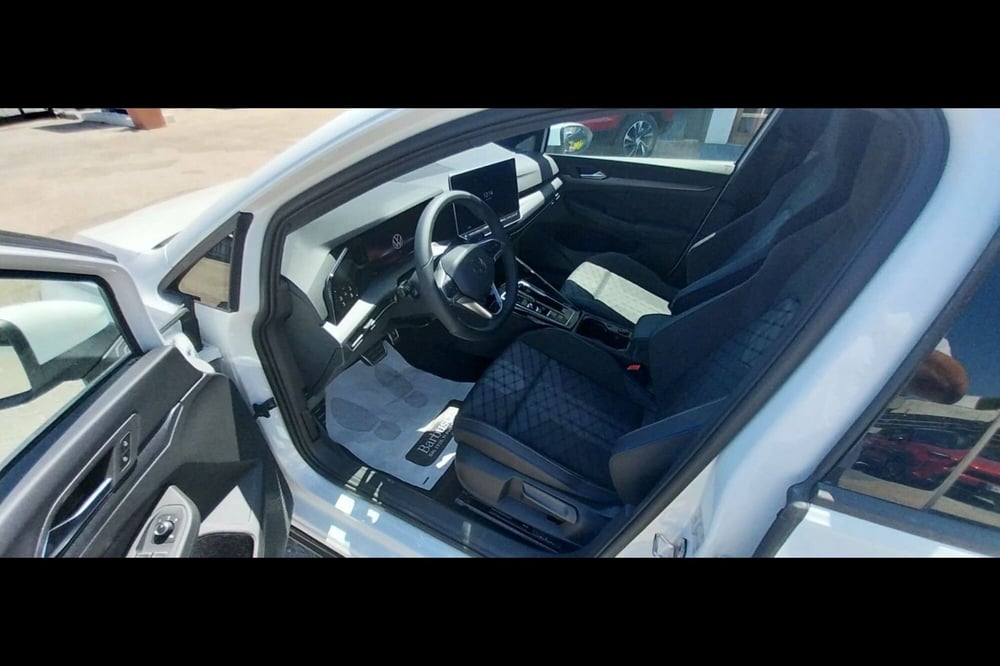 Volkswagen Golf nuova a Pescara (6)