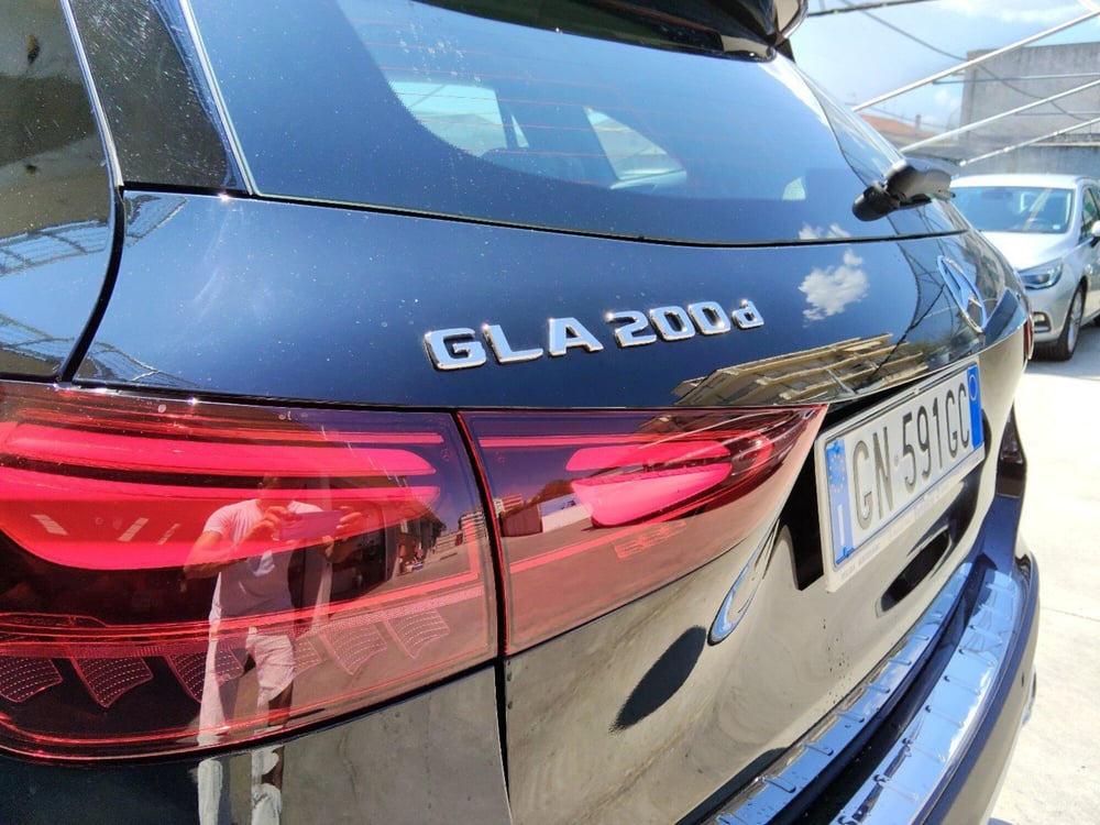 Mercedes-Benz GLA SUV usata a Pescara (18)